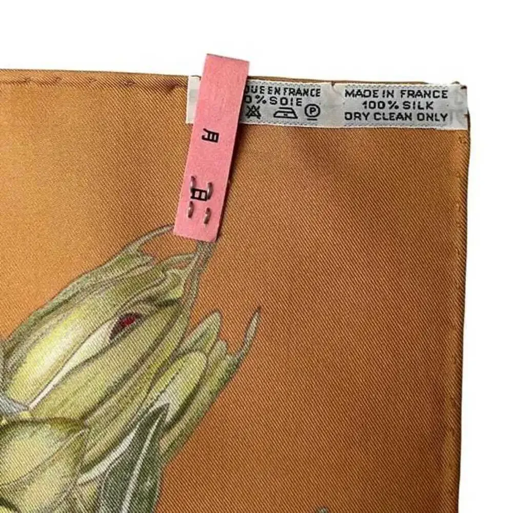 HERMES Cream Silk Scarf - Picture 4 of 6